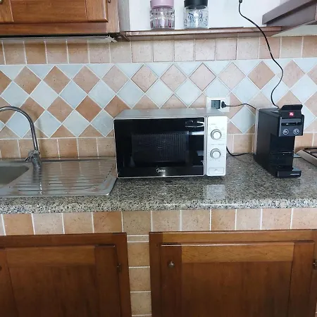 Casa 300 Mt Dal Mare - Piscina - Wifi Gratuito 度假居 *